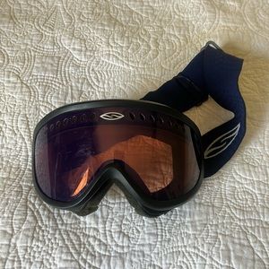 Ski goggles